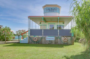 Da Boat House with World-Class Bayou Fishing!
